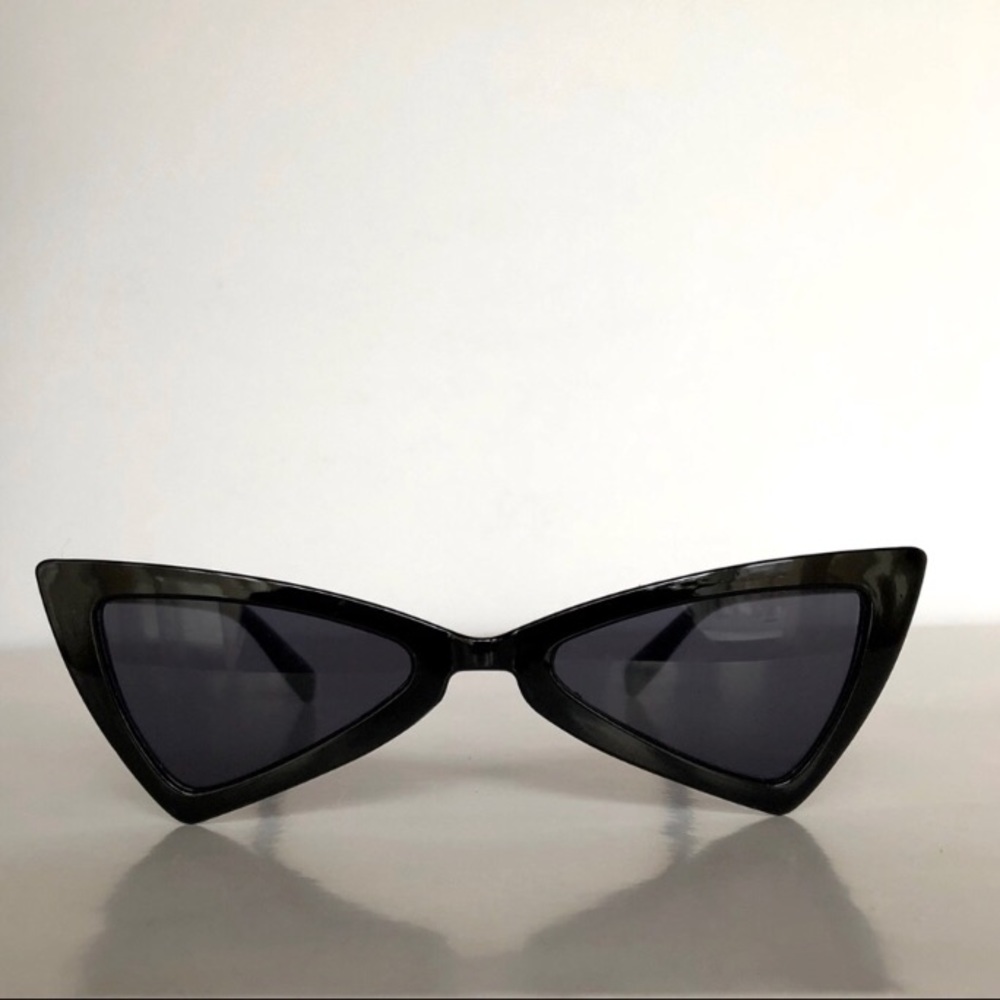 Retro 90s Triangle Butterfly Sunglasses